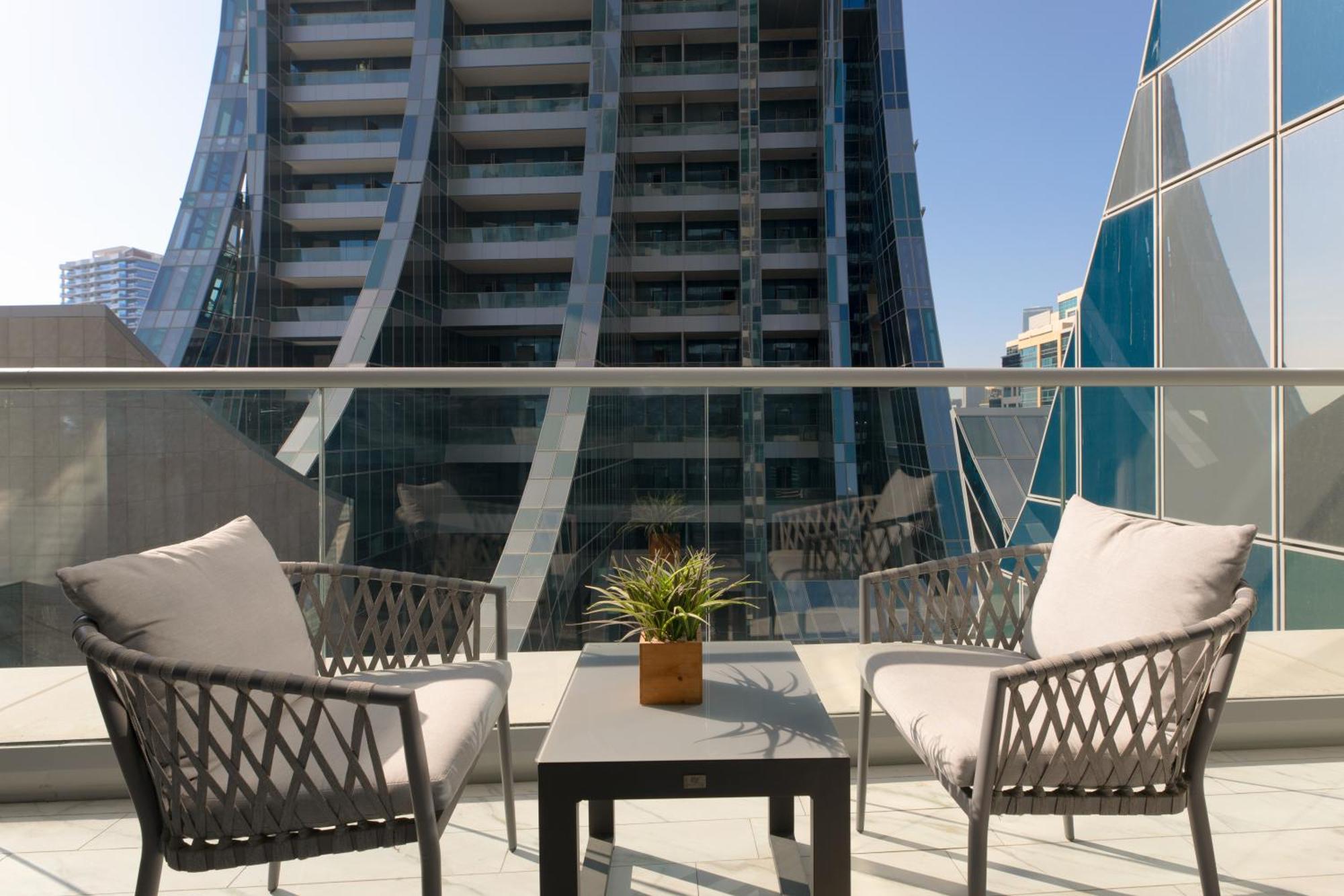 Simply Comfort In J One Tower Dubai Esterno foto