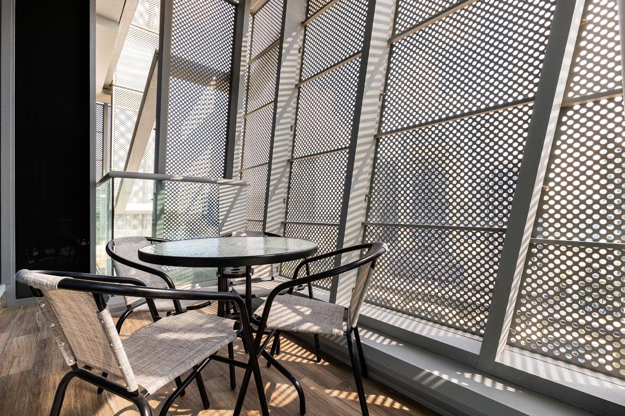 Simply Comfort In J One Tower Dubai Esterno foto